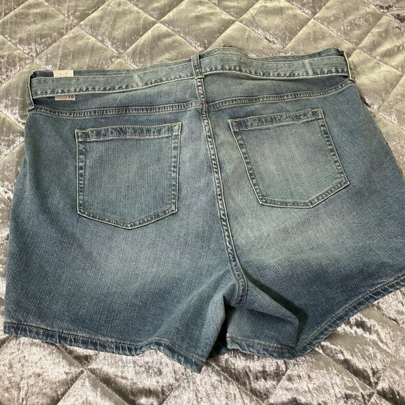 Torrid Denim 5” Utility Shorts Size 18 NWT High rise Stretch Blue Jean Pocket - Picture 5 of 10